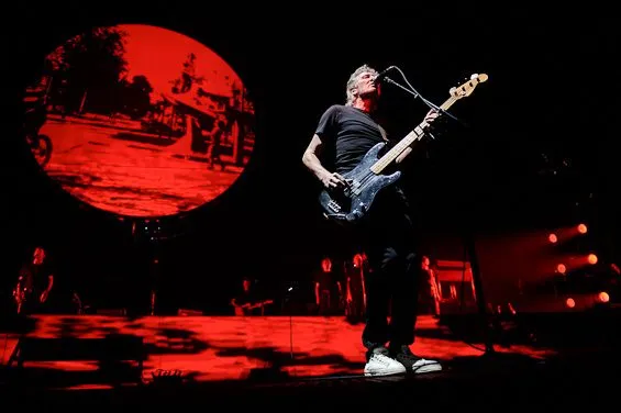 rogerwaters walllive2010