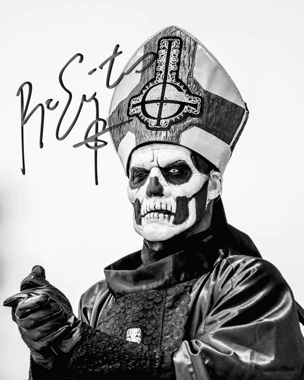 Ghost-Papa-Emeritus-III-signing